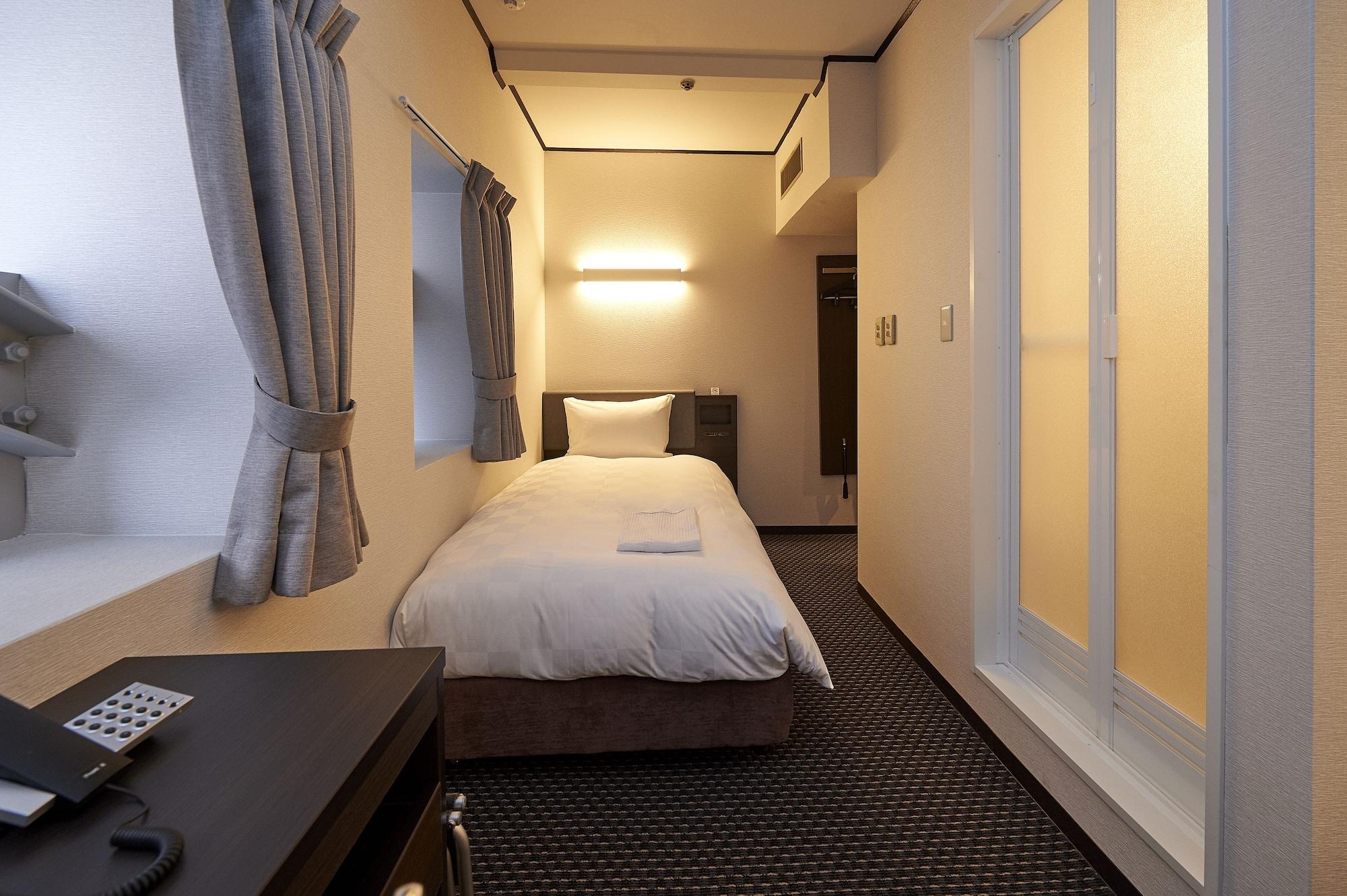 Hotel Consort Shin-Osaka Eksteriør billede