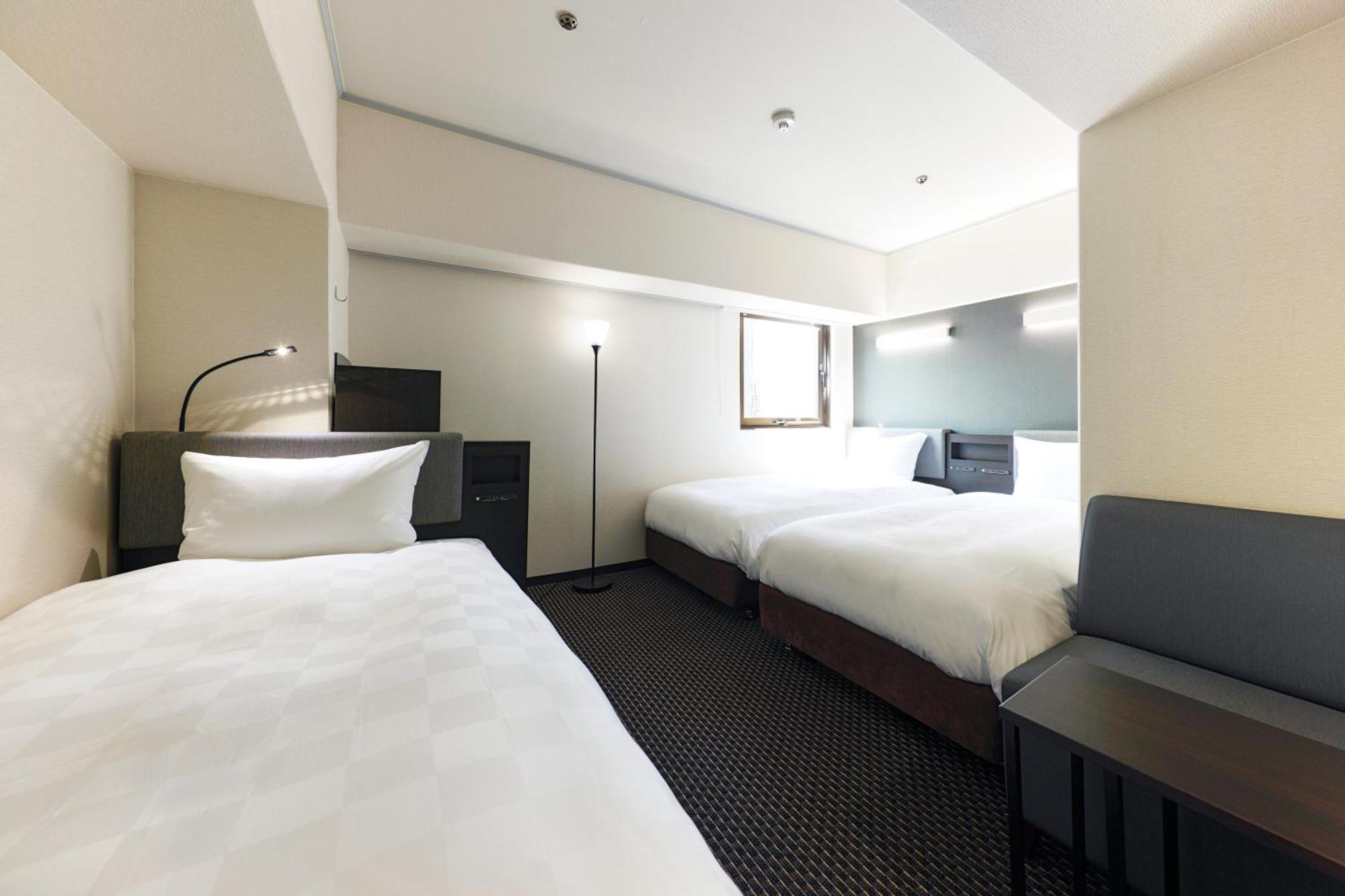 Hotel Consort Shin-Osaka Eksteriør billede