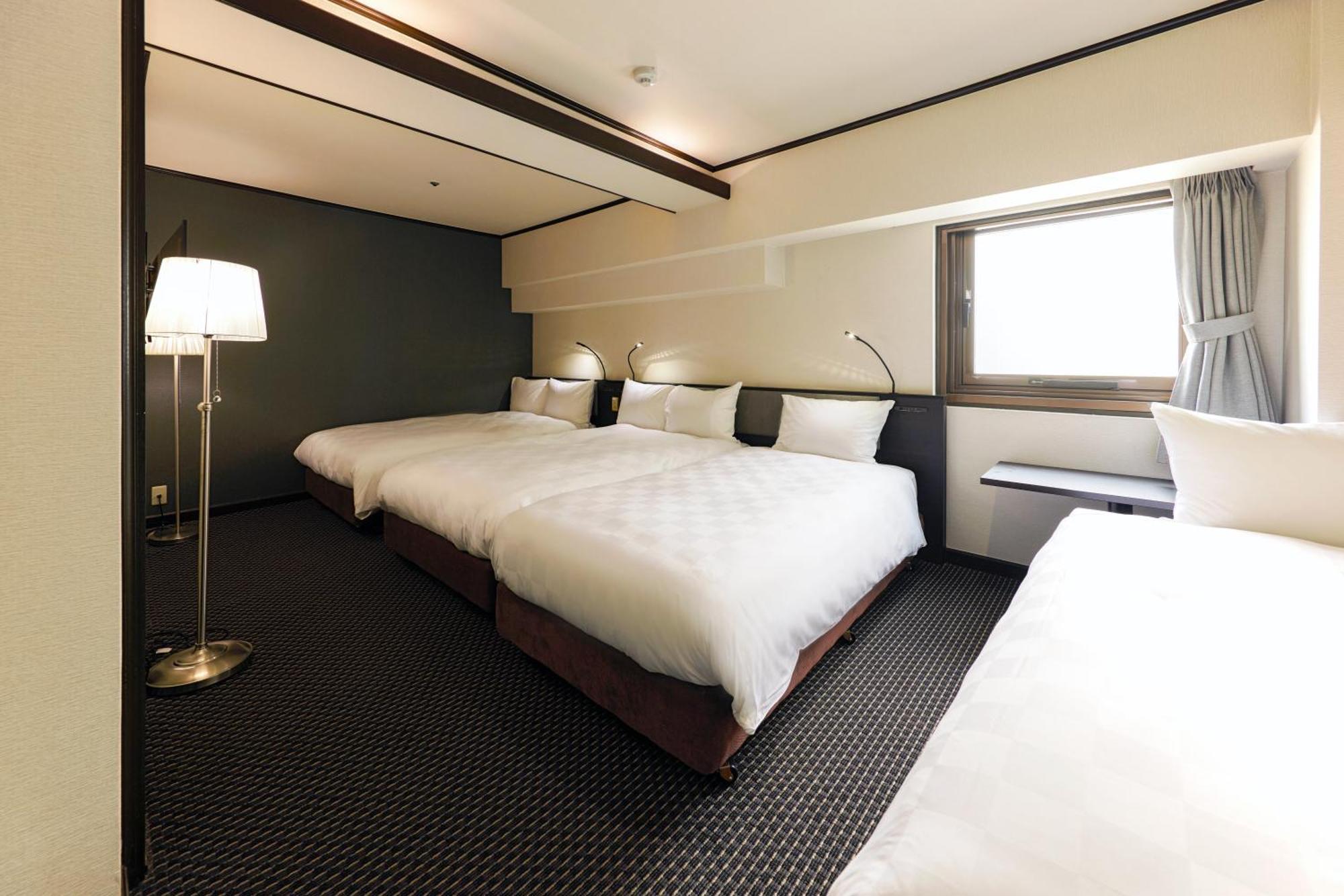 Hotel Consort Shin-Osaka Eksteriør billede