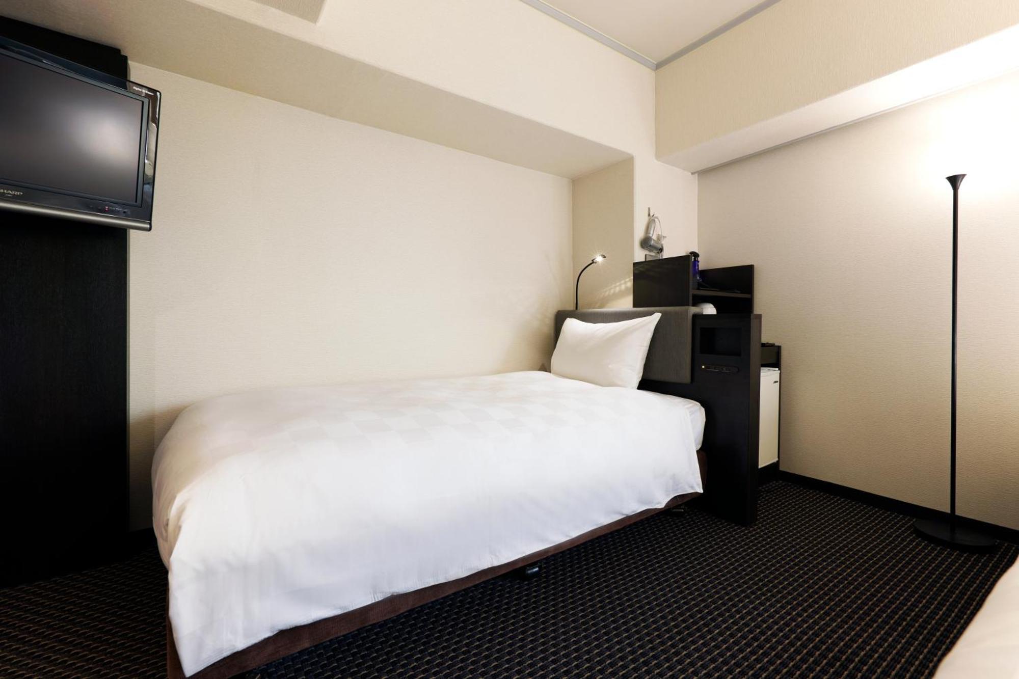 Hotel Consort Shin-Osaka Eksteriør billede